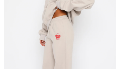 White Fox Sweatpants in soft fabric, showcasing modern design, comfort, and everyday casual style.