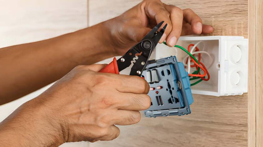 EICR in Whitechapel: